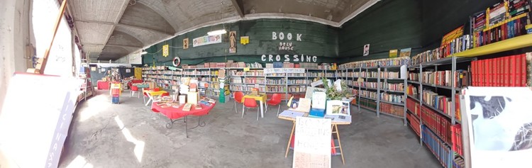 Book crossing open house officina culturale sociale